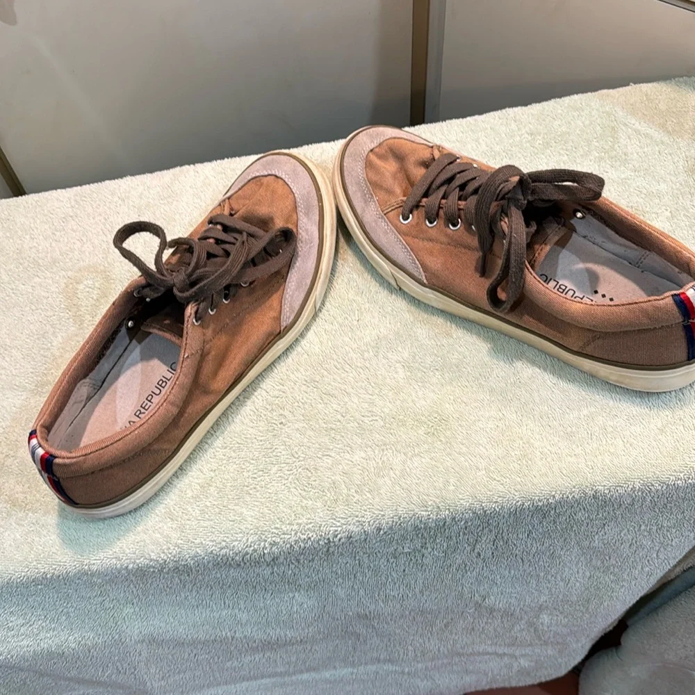 Banana Republic Men’s Brown Lace Up Canvas Boat Shoe Size 9.5